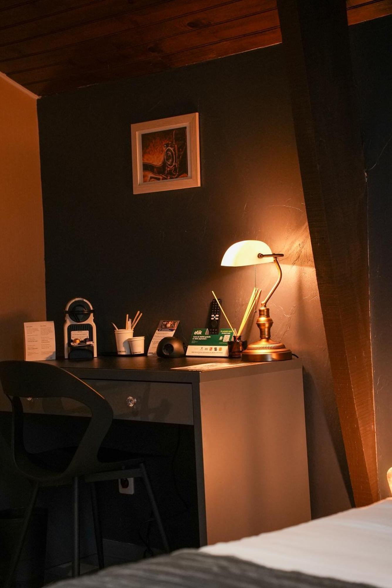 Logis Le Relais De La Voie Sacree Hotel Issoncourt Ngoại thất bức ảnh