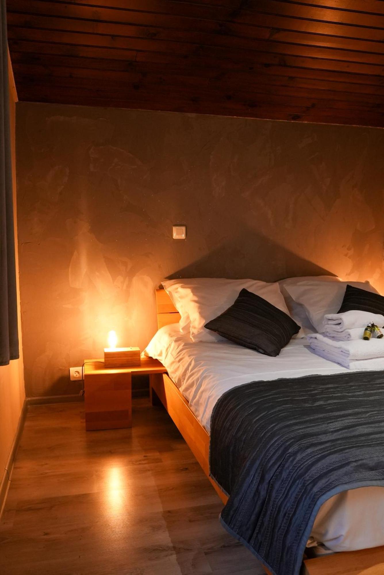 Logis Le Relais De La Voie Sacree Hotel Issoncourt Ngoại thất bức ảnh